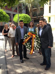 Mario y Miguel junto a simpatizantes y afiliados.