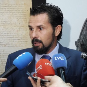 Mario Gómez: “La recuperación del transporte público a pedanías será condición indispensable para la aprobación de los presupuestos”