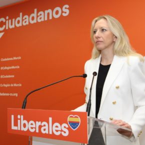 Ciudadanos reprocha al Gobierno regional del PP la falta de políticas activas para fomentar el empleo femenino
